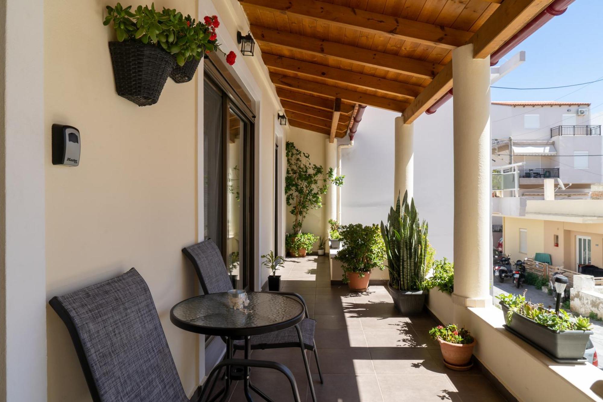 Nefele Maisonette Near Centre Heraklion (Crete)