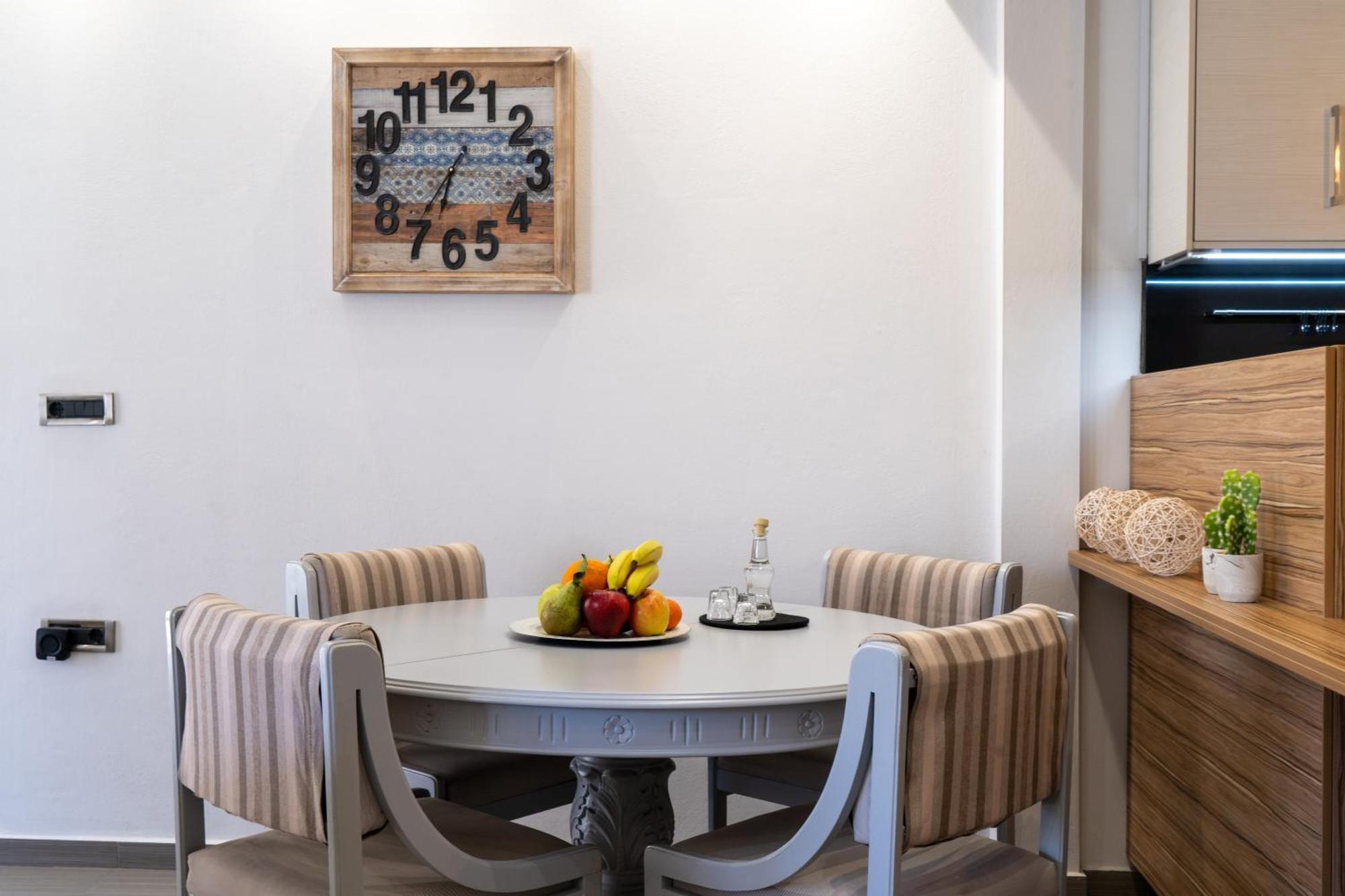 Nefele Maisonette Near Centre Apartment *